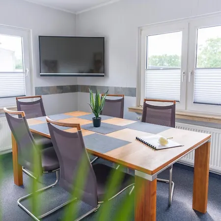 Zeppelin Apartment- 6 Personen- 4 Schlafzimmer- Parkplatz- Wlan- Waschmaschine *