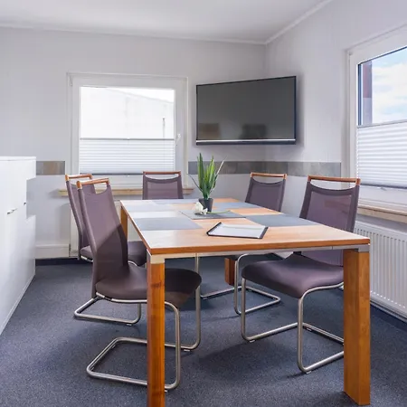 Zeppelin Apartment- 6 Personen- 4 Schlafzimmer- Parkplatz- Wlan- Waschmaschine