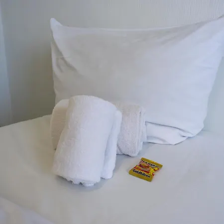 Zeppelin Apartment- 6 Personen- 4 Schlafzimmer- Parkplatz- Wlan- Waschmaschine *