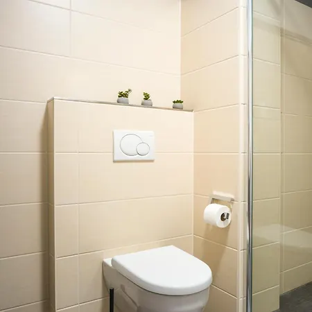 Zeppelin Apartment- 6 Personen- 4 Schlafzimmer- Parkplatz- Wlan- Waschmaschine Апартаменты *