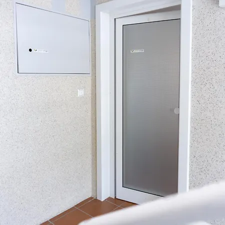Zeppelin Apartment- 6 Personen- 4 Schlafzimmer- Parkplatz- Wlan- Waschmaschine