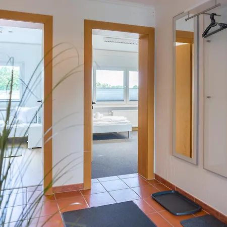 Апартаменты Zeppelin Apartment- 6 Personen- 4 Schlafzimmer- Parkplatz- Wlan- Waschmaschine Вольфсбург