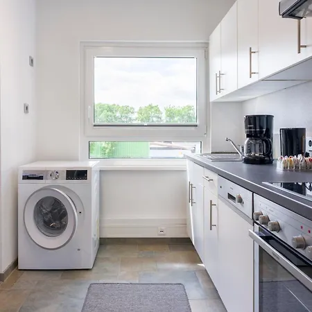 Zeppelin Apartment- 6 Personen- 4 Schlafzimmer- Parkplatz- Wlan- Waschmaschine Апартаменты *